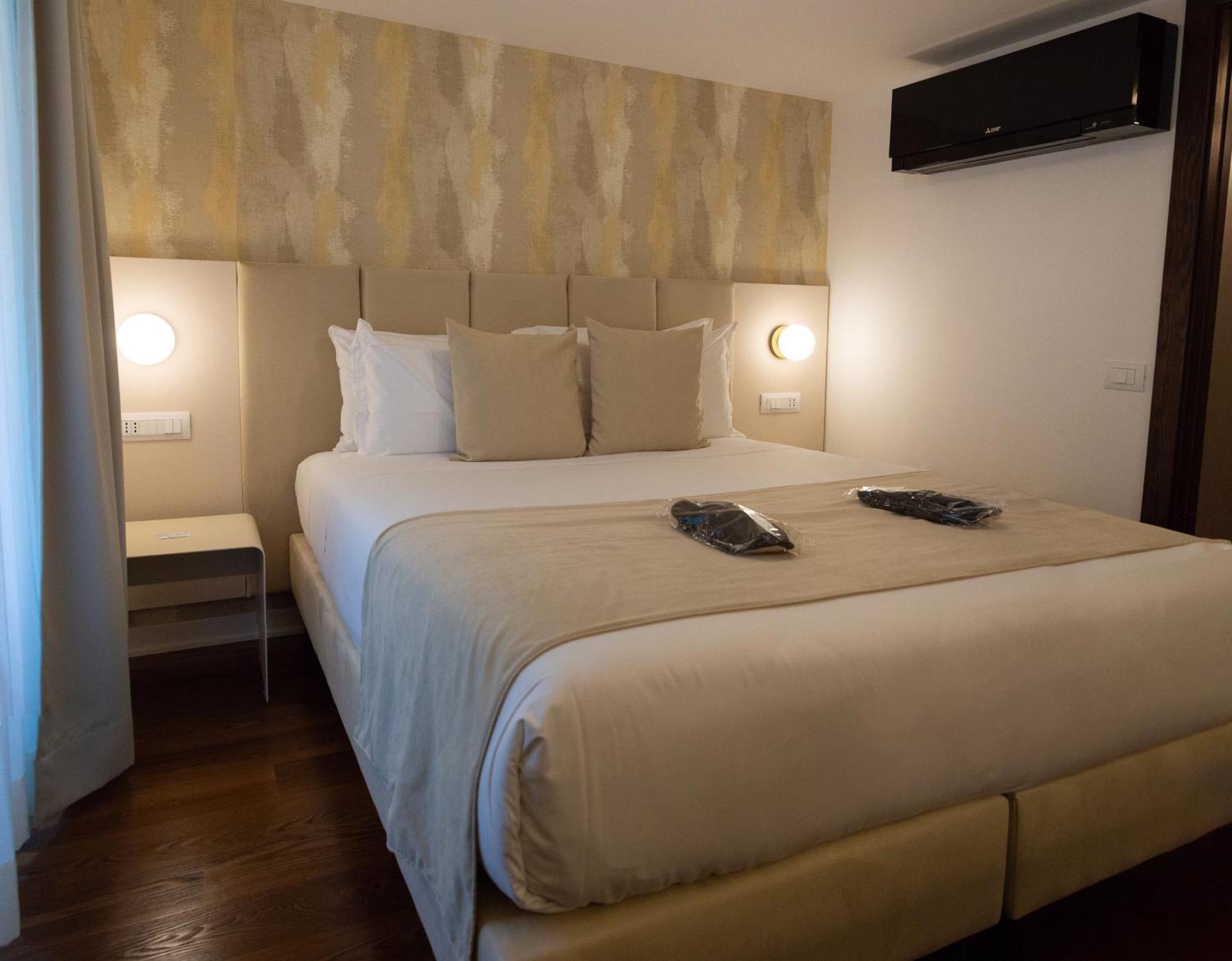 Home At Rome Luxury Navona Suites Exterior foto
